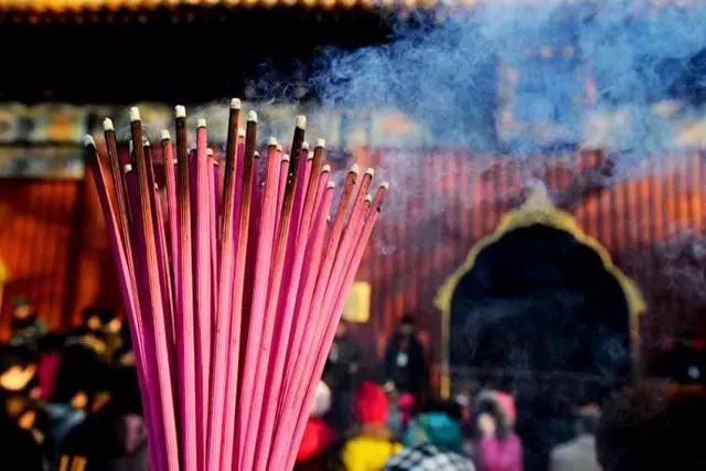 去寺院烧香许愿的10个要点,你掌握了吗? 去寺院烧香许愿的10个要点,你掌握了吗?